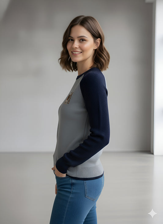 Two-Tone Raglan Sweater with Alpine Motif - Navy & Grey