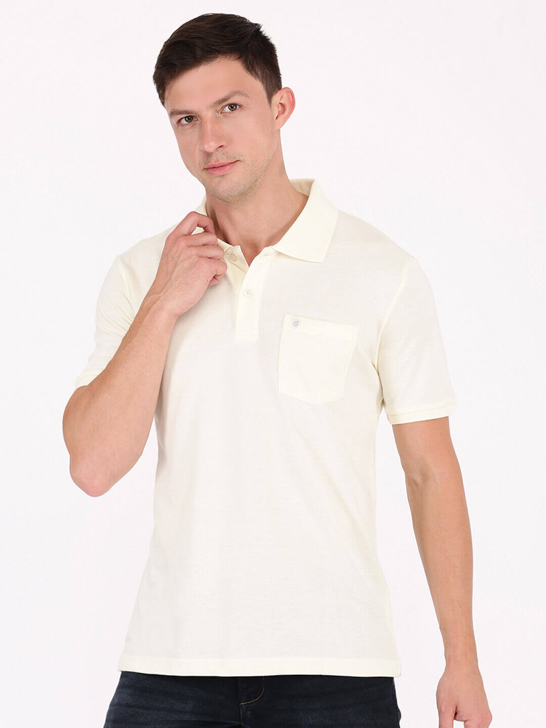 Smartz Basics Pique Polo T-Shirt in beige with pocket, made of 60% cotton and 40% polyester for style and comfort.